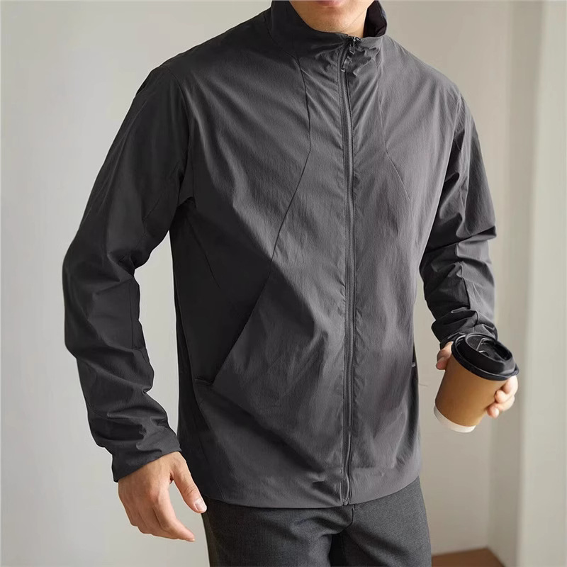 Giacche da trekking autunnali  - Outdoor Adventure Windbreaker recensione e prezzo